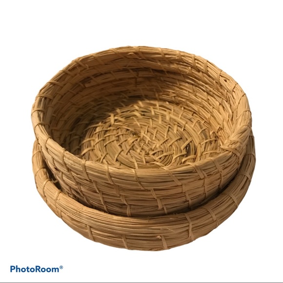 Native American Wicker Basket w/Lid / 4 1/2W x 2H - Picture 2 of 3